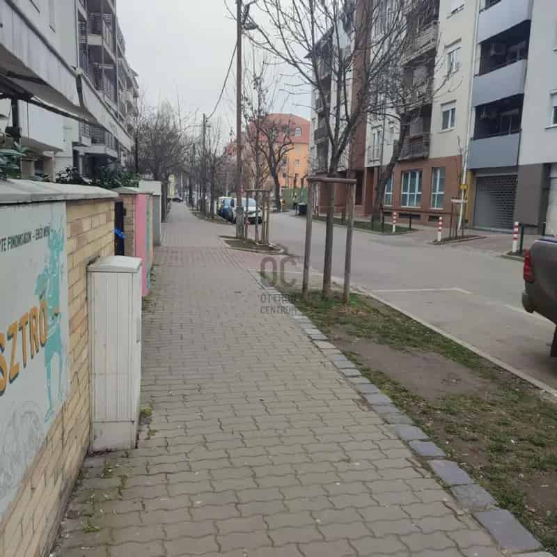 Garázs Kiadó , Budapest, Közép-Magyarország