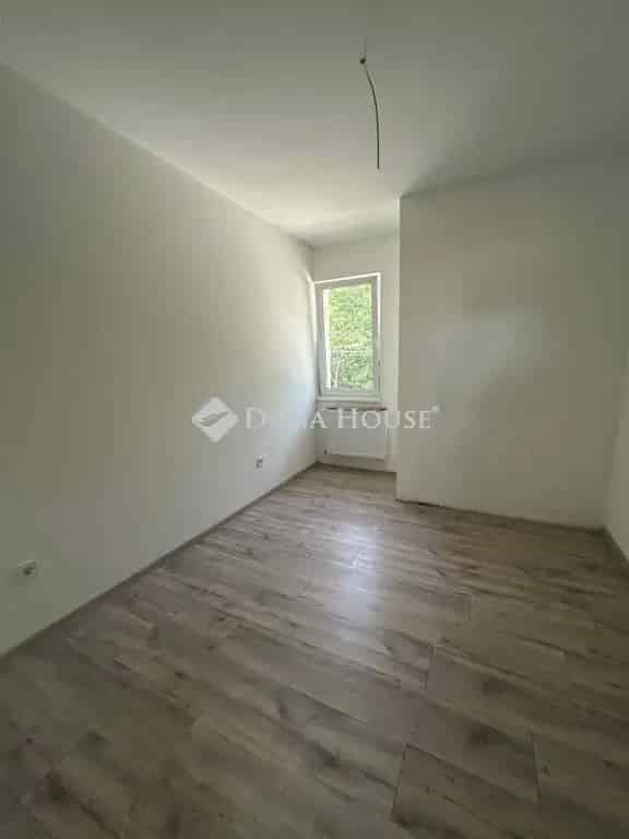 Ház Kiadó , Budapest, Közép-Magyarország