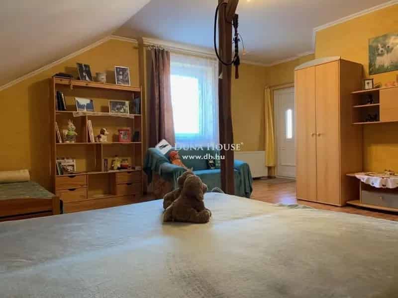 Ceredi családi ház eladó - 185 m2, 2 szintes, gyönyörű környezet