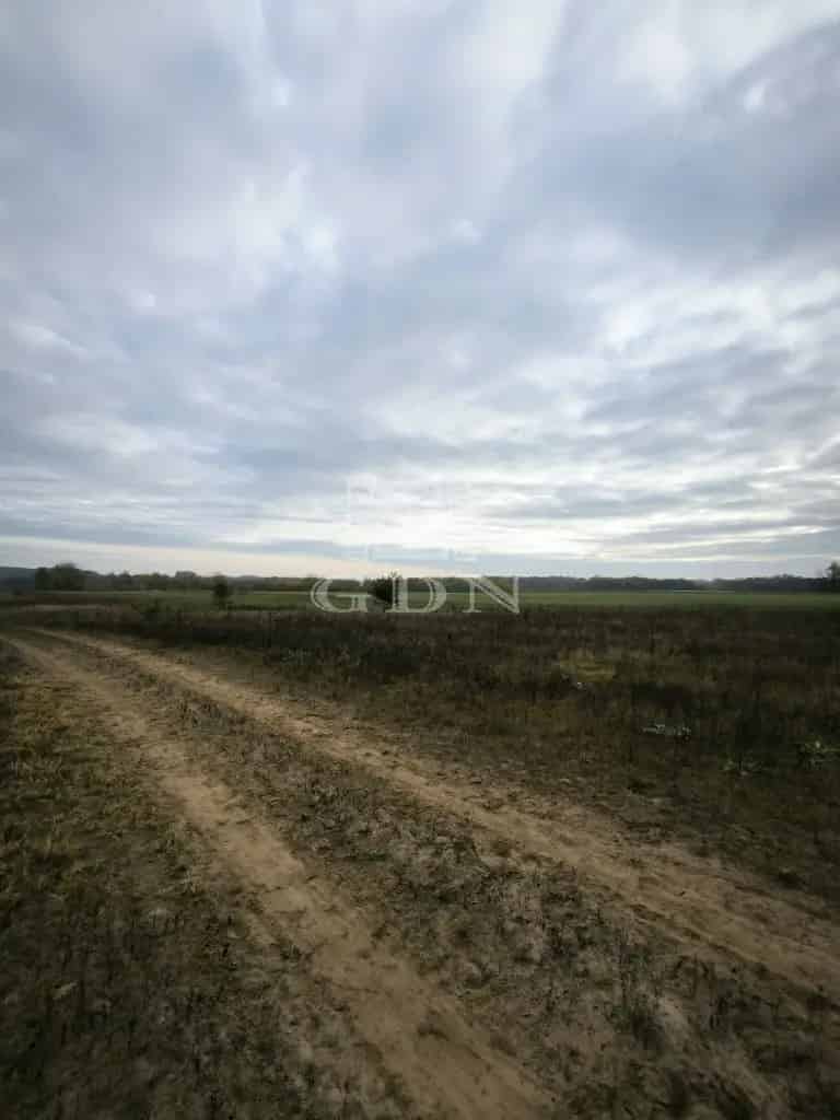 Telek Kiadó , Dunakeszi járás, Közép-Magyarország