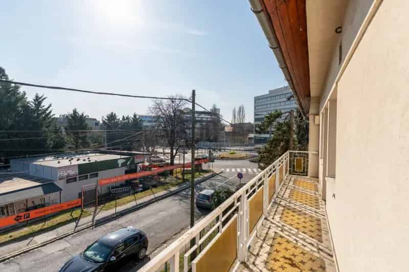 Ház Kiadó , Budapest, Közép-Magyarország