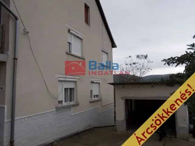 Ózd családi ház eladó 140nm 3 szoba garázzsal