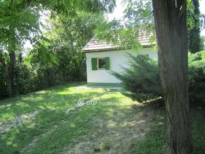 Ház Kiadó , Budakeszi járás, Közép-Magyarország