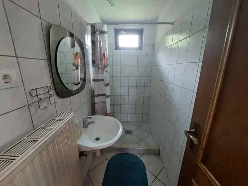 Ház Kiadó , Tamási járás, Dunántúl