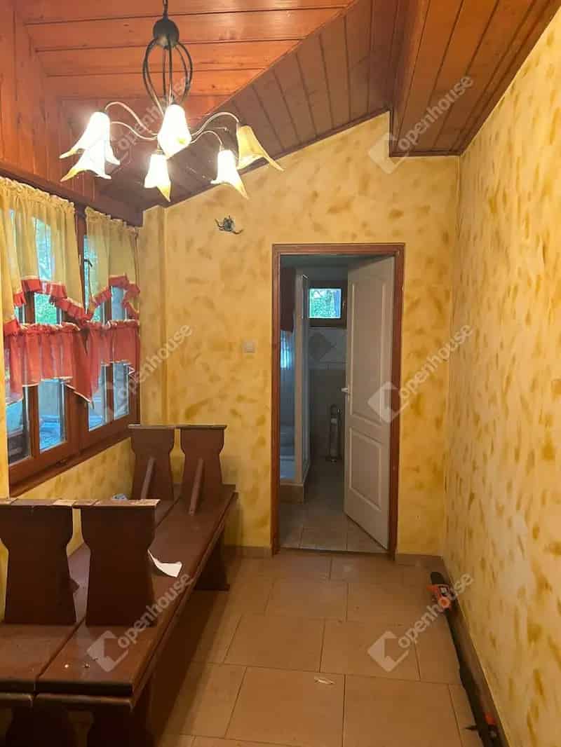 Telek Kiadó , Monori járás, Közép-Magyarország