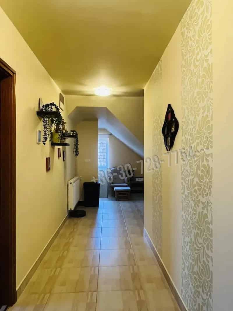 Ház Kiadó , Csömör, Közép-Magyarország