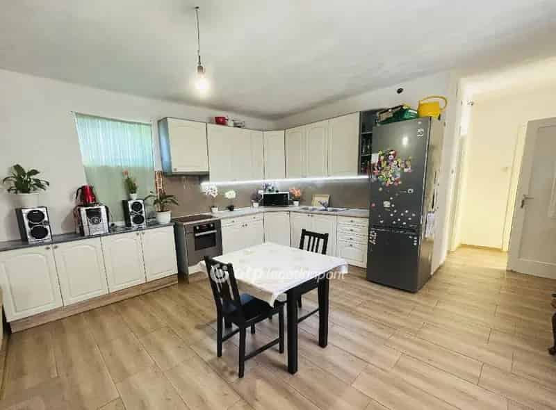 Ház Kiadó , Tamási járás, Dunántúl