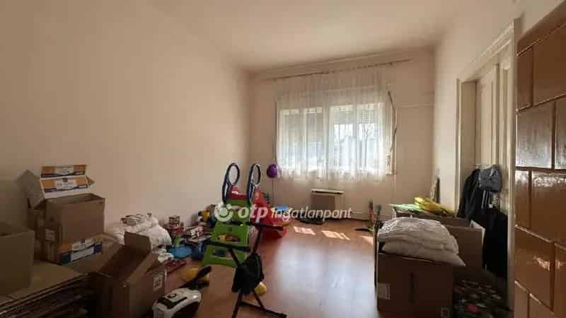 Ház Kiadó , Budapest, Közép-Magyarország