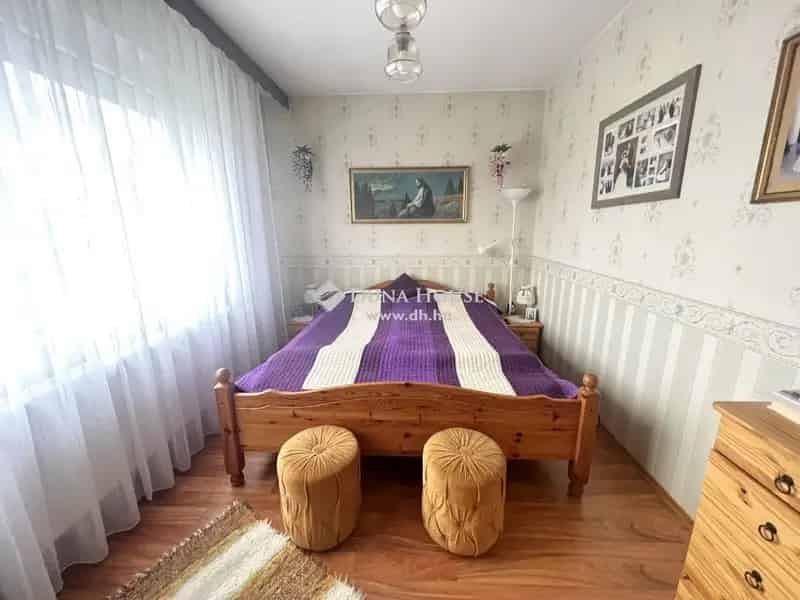 Ház Kiadó , Veszprémi járás, Dunántúl