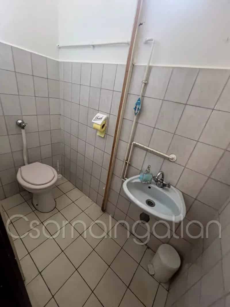 Ház Kiadó , Csornai járás, Dunántúl