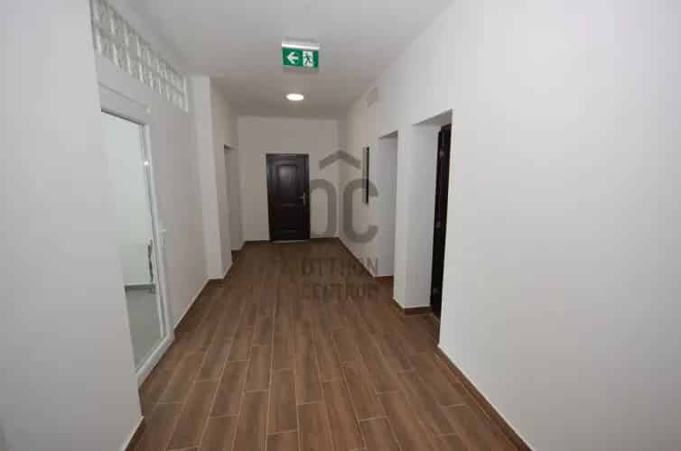 Budapest IX. kerületi eladó kereskedelmi ingatlan, UZ017271