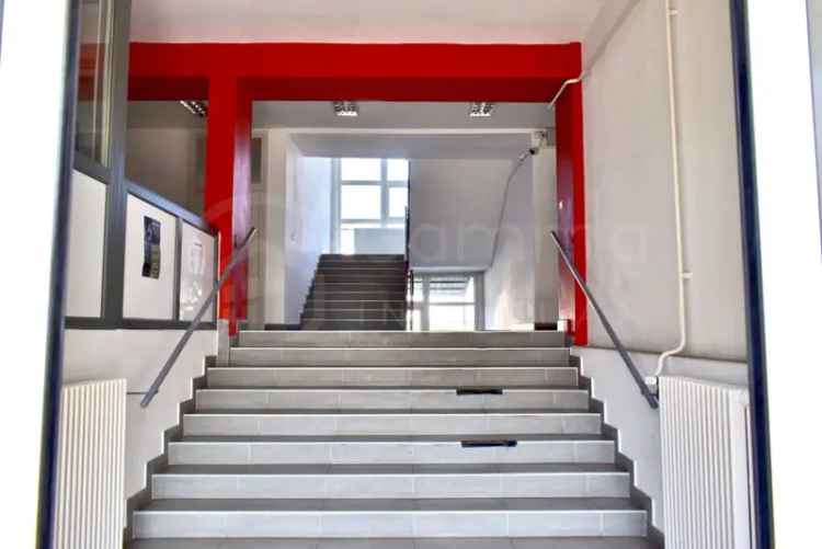 Miskolc belvaros 37m2 2 szobas klimatizal iroda kiado