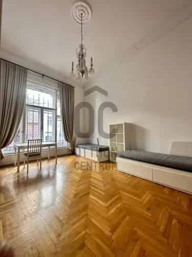Budapest V. kerületi eladó lakás, H502930