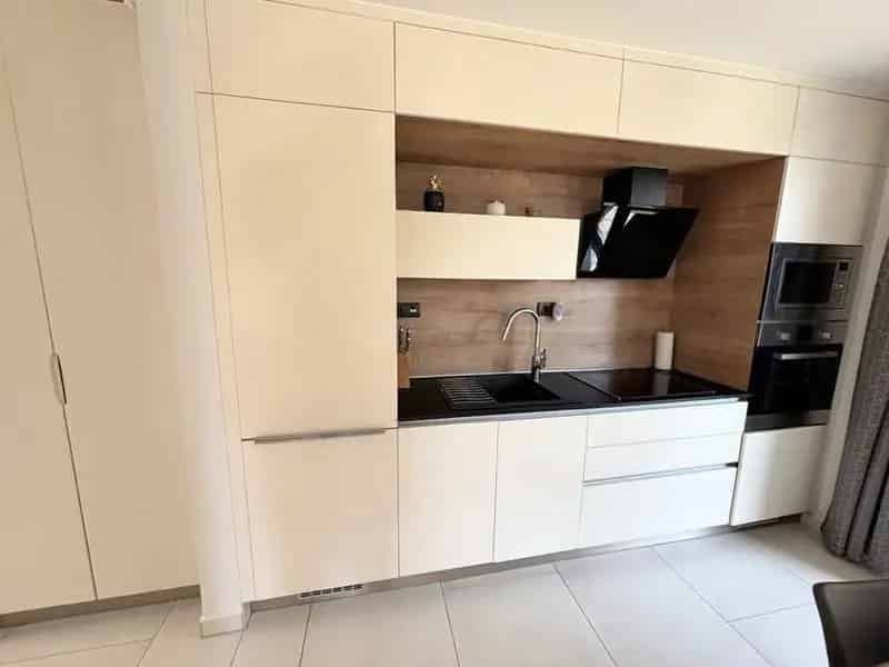 Ház Kiadó , Keszthelyi járás, Dunántúl