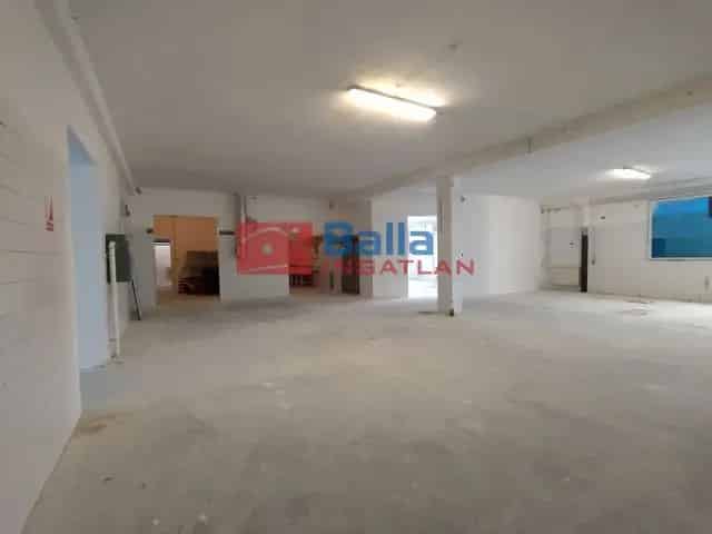 Pécel ipari ingatlan eladó 650m² 8 szoba