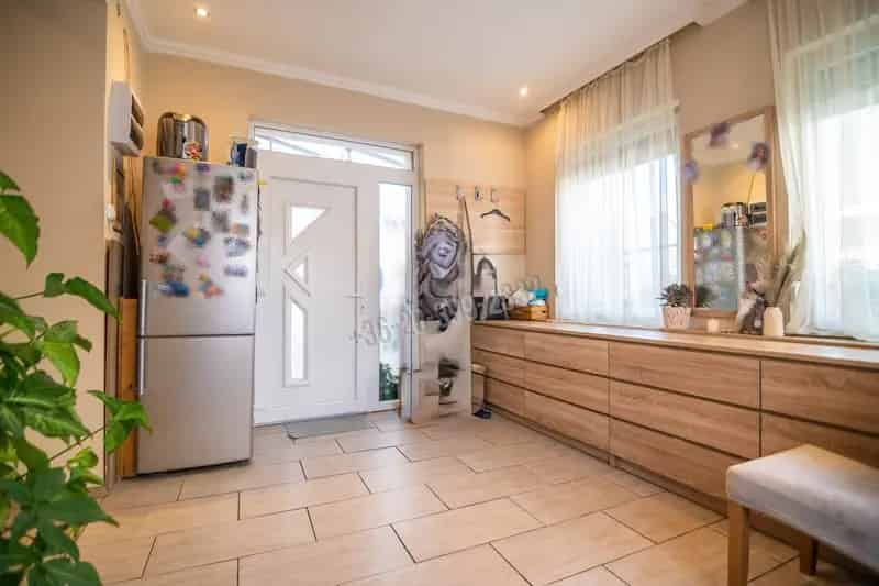 Lakás Kiadó , Budapest, Közép-Magyarország
