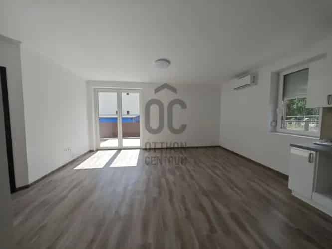 Szigetszentmiklósi eladó lakás, H506250