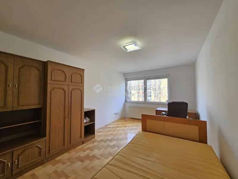Ház Kiadó , Győr, Dunántúl