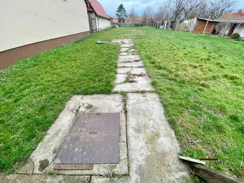 Telek Kiadó , Szarvasi járás, Alföld és Észak