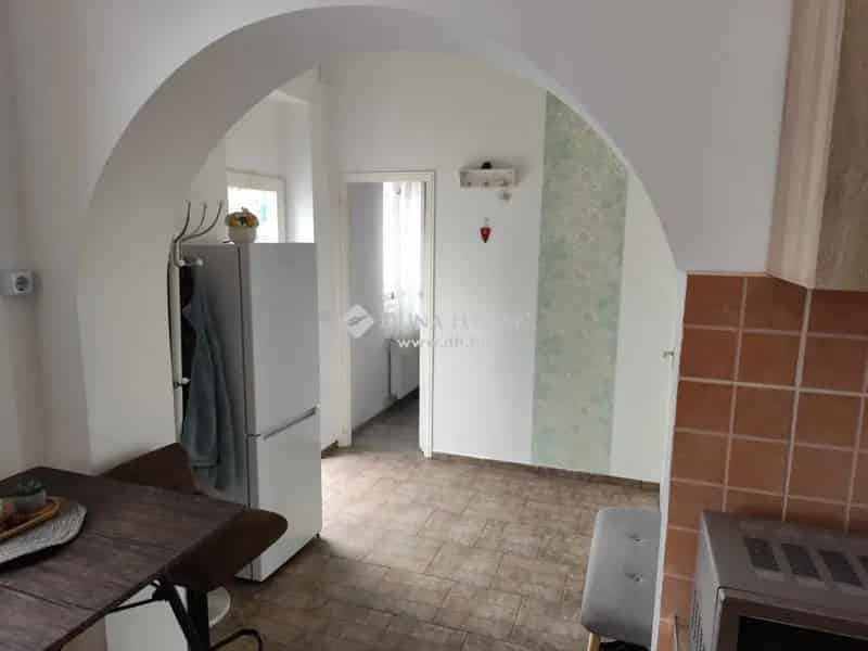 Ház Eladó , Budapest, Közép-Magyarország