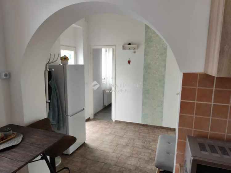 Ház Eladó , Budapest, Közép-Magyarország