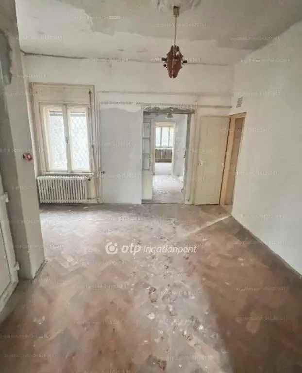 Ház Kiadó , Budapest, Közép-Magyarország