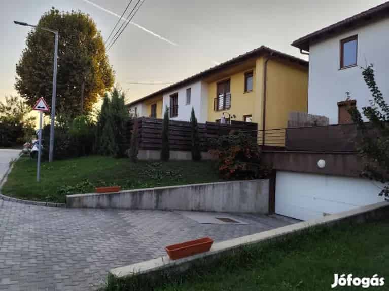 Tata Garázshely eladó/kiadó - Tata, Garázs - Jófogás Ingatlan