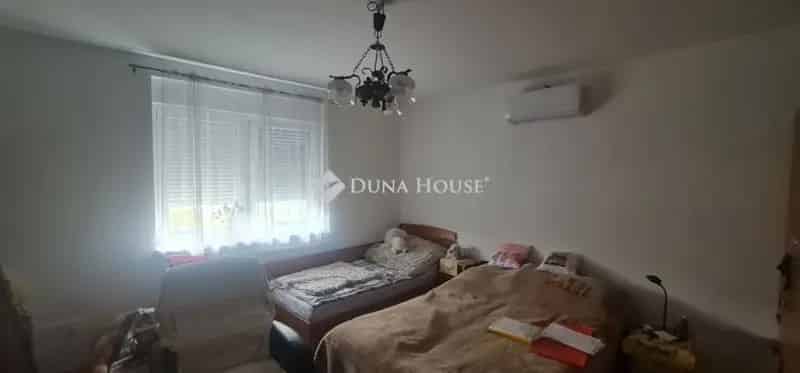 Felújított családi ház Monoron 63 4 m2 894 m2 telekkel