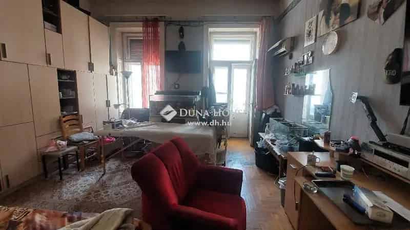 Lakás Eladó , Budapest, Közép-Magyarország