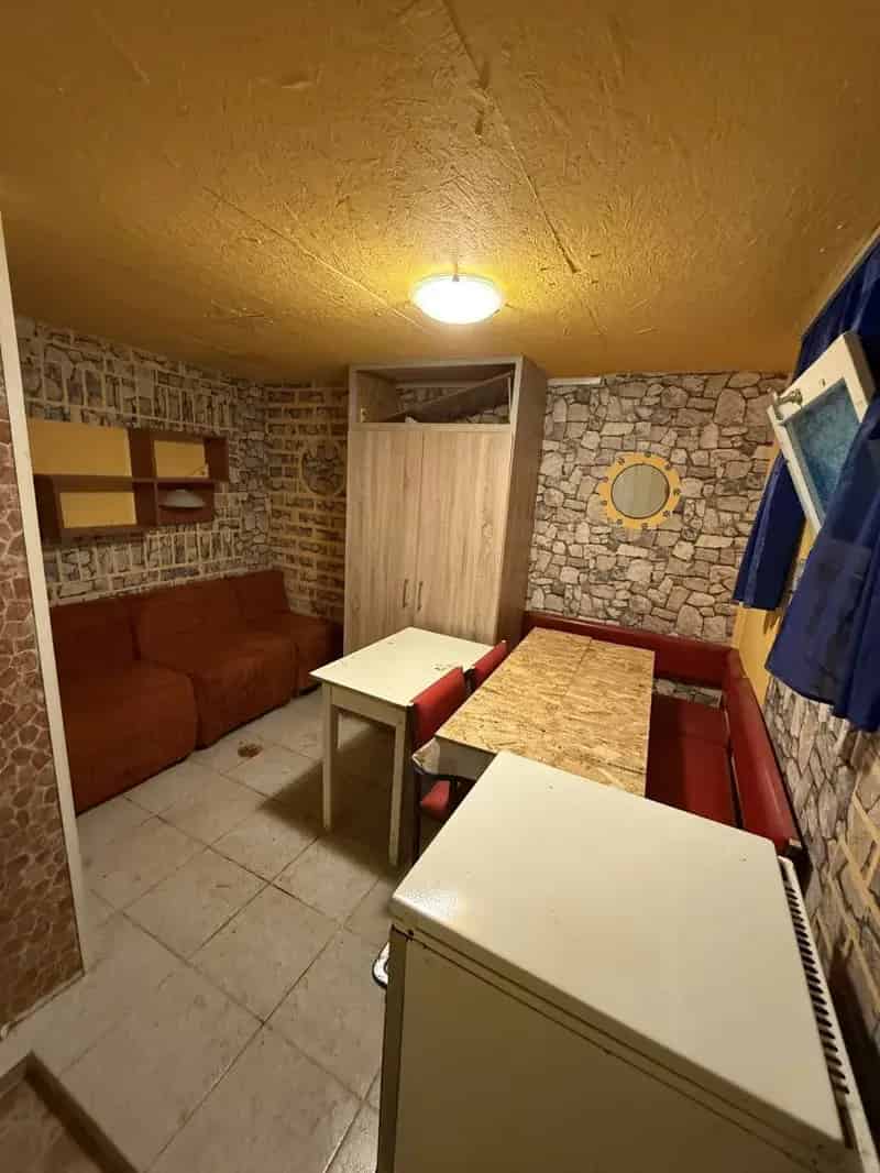 Ház Kiadó , Gárdonyi járás, Dunántúl