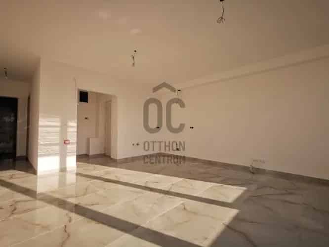 Székesfehérvári eladó újépítésű lakás, U0047496