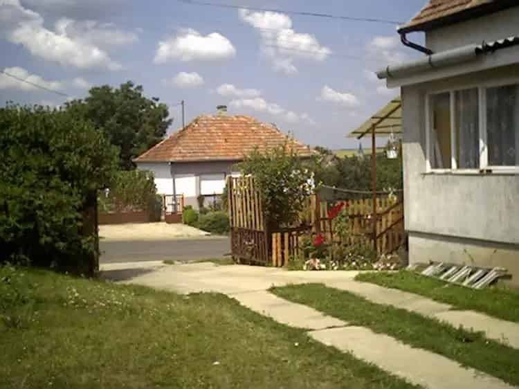 Eladó Ház, Hungaroring, Budapest, Magyarország (MD2487725), Mondinion.com - Nemzetközi Ingatlan Portál