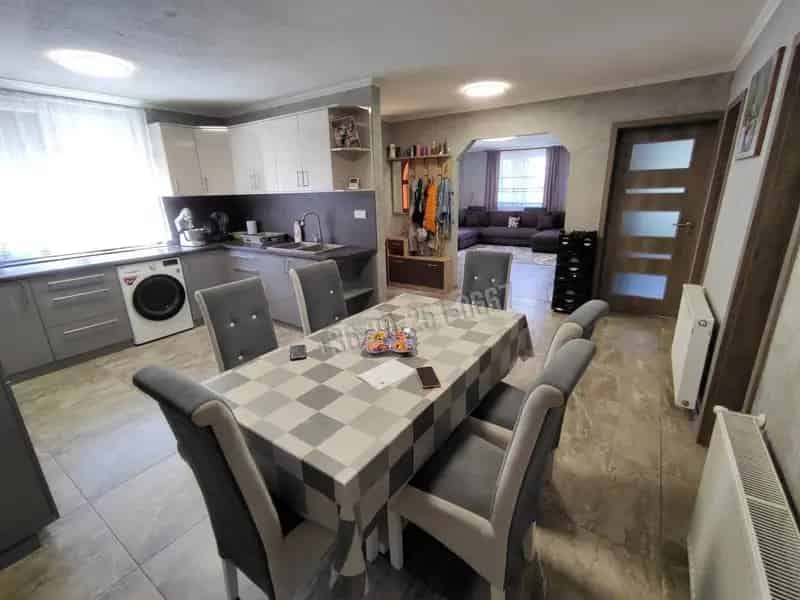 Ház Kiadó , Mohácsi járás, Dunántúl