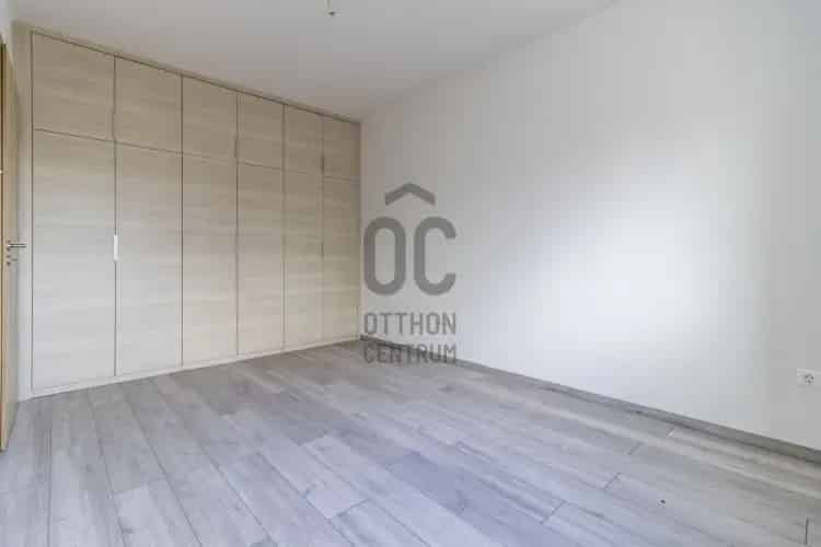Polgárdii eladó újépítésű lakás, U0047505