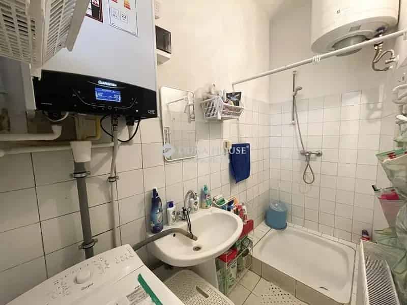 Ház Kiadó , Esztergomi járás, Dunántúl