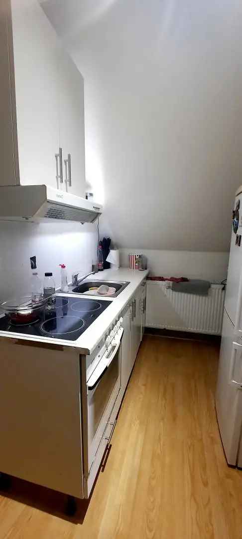 Ház Kiadó , Bicskei járás, Dunántúl