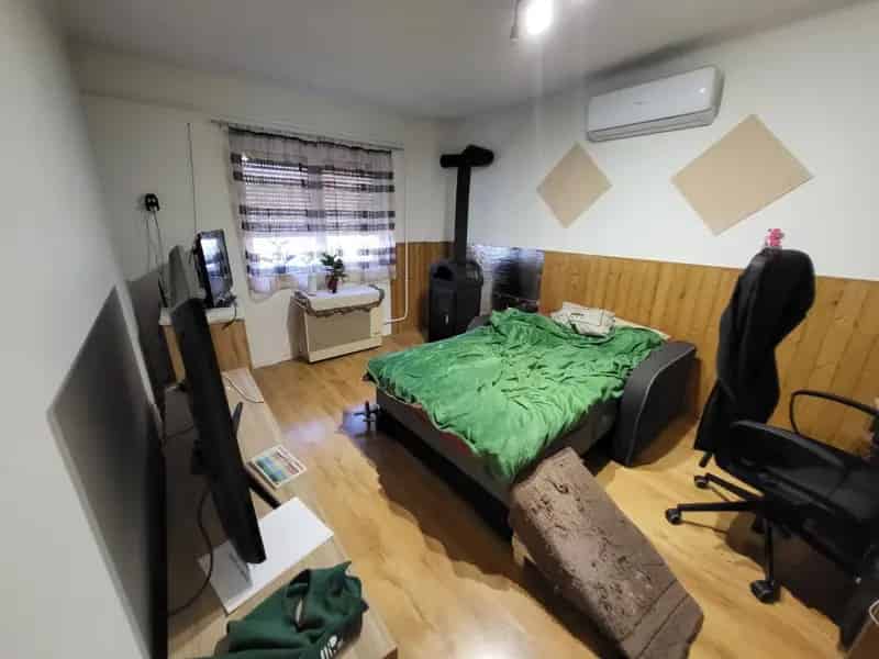 Ház Kiadó , Monori járás, Közép-Magyarország