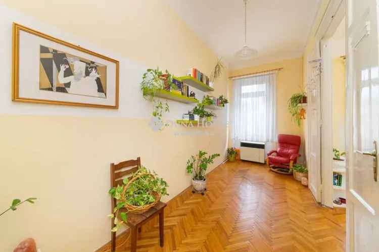 Lakás Eladó , Budapest, Közép-Magyarország