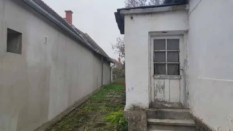 Ház Kiadó , Tapolcai járás, Dunántúl