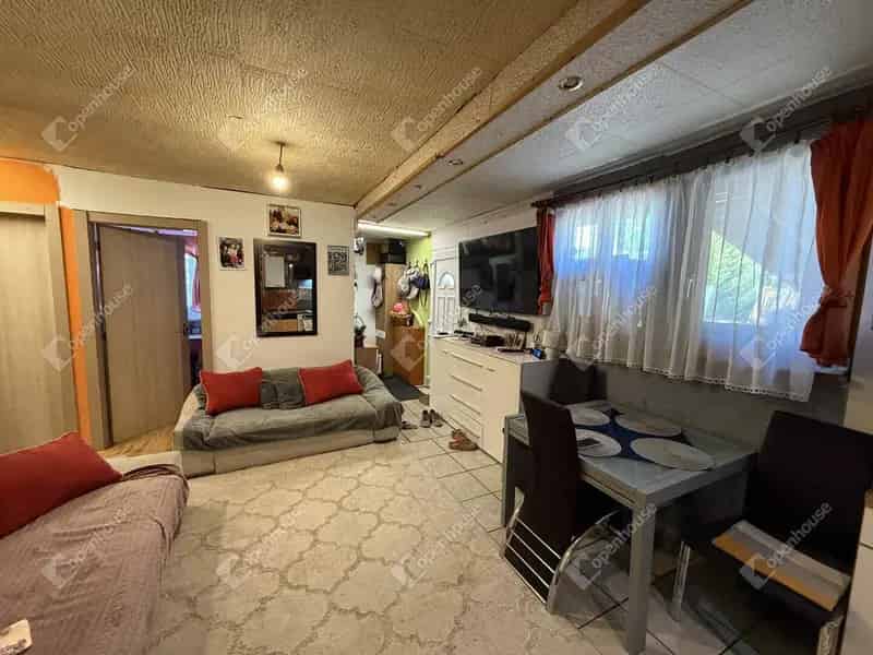 Ház Kiadó , Monori járás, Közép-Magyarország