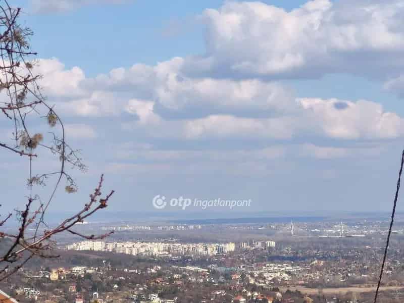 Budapest III kerület Testvérhegy panorámás telek eladó