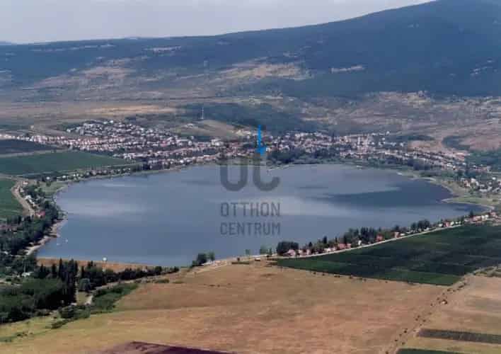 Markazi eladó telek, T039069