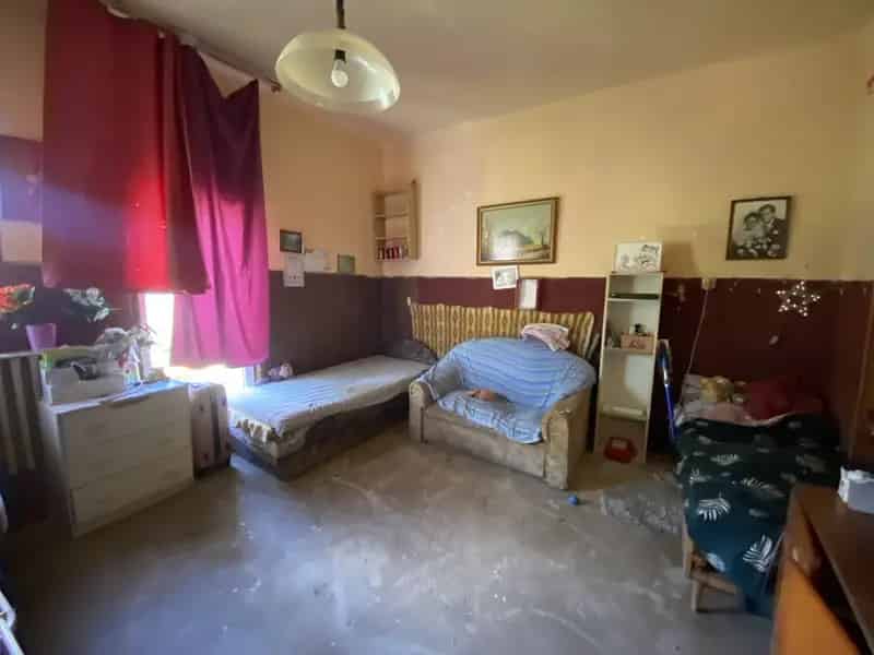 Ház Kiadó , Soproni járás, Dunántúl