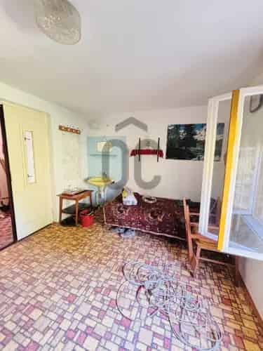 Pécsi eladó nyaraló 1339nm telekkel