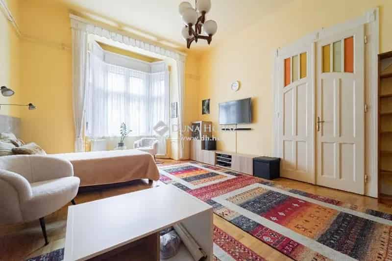 Lakás Eladó , Budapest, Közép-Magyarország