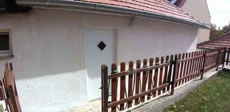 Ház Kiadó , Budakeszi járás, Közép-Magyarország