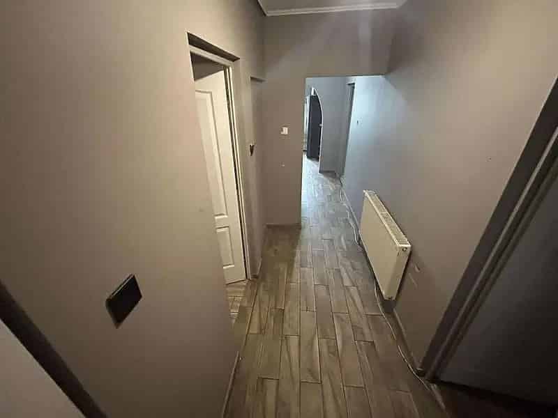 Ház Kiadó , Budapest, Közép-Magyarország