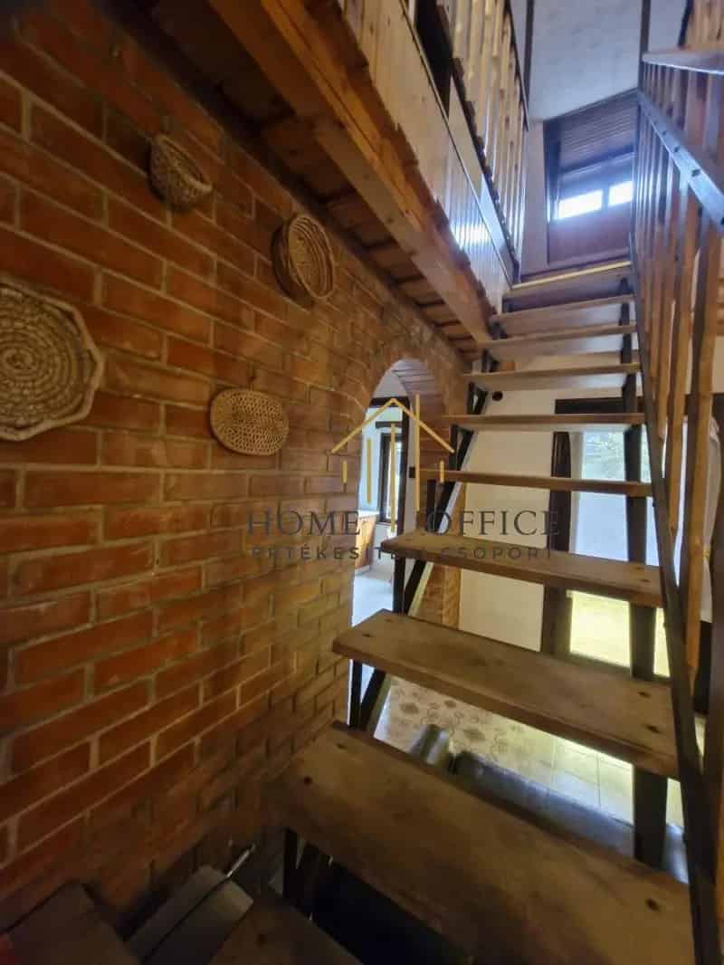 Ház Kiadó , Balmazújvárosi járás, Alföld és Észak