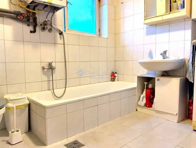 Ház Kiadó , Esztergomi járás, Dunántúl
