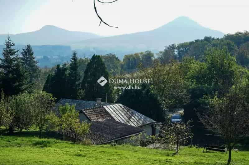 Ház Eladó , Tapolcai járás, Dunántúl